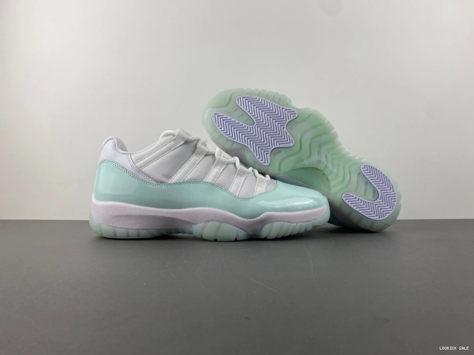 Reps Air 'Igloo' Low  11 Retro Jordan AH7860-103 0512